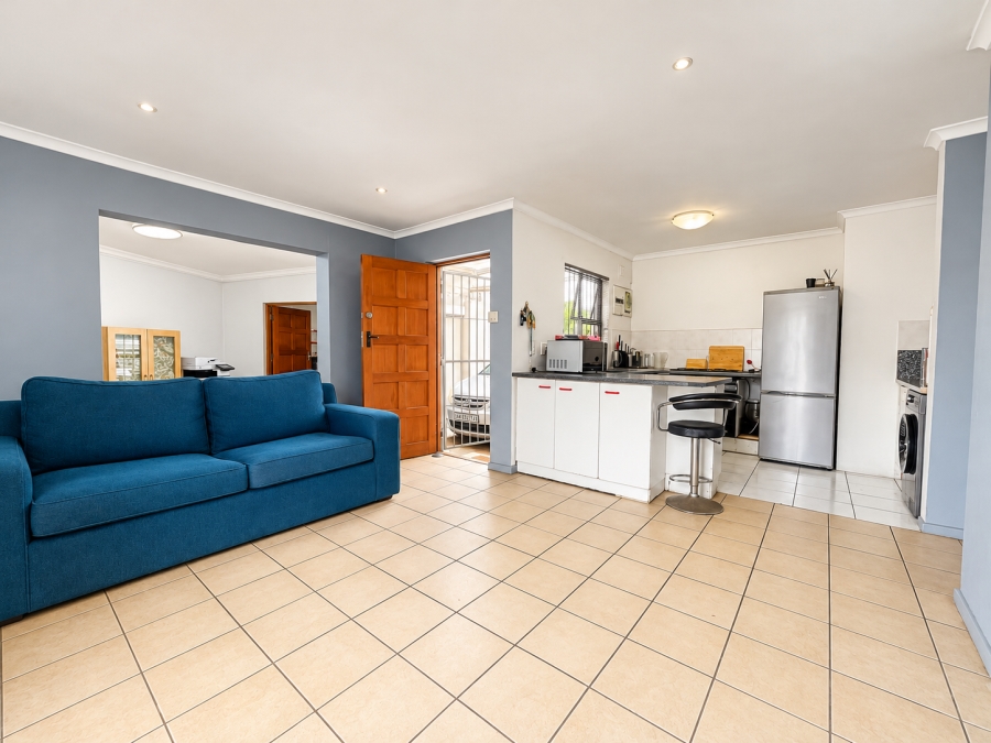 3 Bedroom Property for Sale in Brooklyn Western Cape
